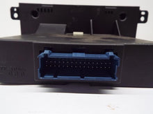 Load image into Gallery viewer, TEMPERATURE CONTROLS Cadillac CTS 2007 07 - MRK251847