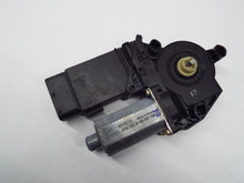 Load image into Gallery viewer, Power Window Motor Volkswagen Golf 2004 - MRK252484