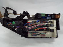 Load image into Gallery viewer, FUSE BOX Nissan Altima 2008 08 2009 09 2010 10 - MRK253742