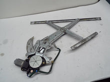 Load image into Gallery viewer, FRONT WINDOW REGULATOR Honda CRV 1997 97 1998 98 1999 99 00 01 Right - MRK253962