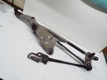 Load image into Gallery viewer, WIPER TRANSMISSION Lexus RX300 1999 99 00 01 02 03 - MRK253986