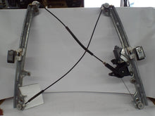 Load image into Gallery viewer, FRONT WINDOW REGULATOR Sierra Silverado Escalade 00 01 02 03 - 06 Left - MRK254854