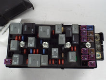 Load image into Gallery viewer, Fuse Box Chevrolet Malibu 2011 - MRK255091