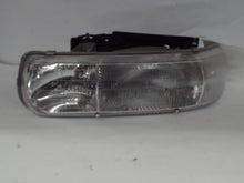 Load image into Gallery viewer, HEADLIGHT LAMP ASSEMBLY Silverado 1500 Pickup Silverado 2500 99-06 Left - MRK255580