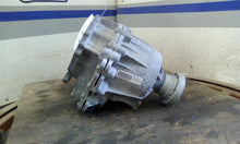 Load image into Gallery viewer, Transfer Case Dodge Charger 2017 - CTL292550