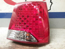 Load image into Gallery viewer, OUTER TAIL LIGHT LAMP Kia Sorento 2011 11 2012 12 2013 13 Right - CTL293665