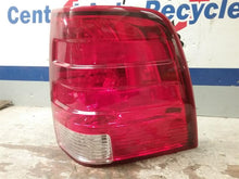 Load image into Gallery viewer, TAIL LIGHT LAMP ASSEMBLY Ford Expedition 03 04 05 06 Right - CTL305529
