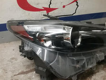 Load image into Gallery viewer, HEADLIGHT LAMP ASSEMBLY - CTL307861