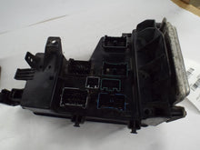 Load image into Gallery viewer, Fuse Box DODGE 1500 PICKUP 2004 - MRK311745