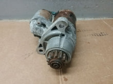 Load image into Gallery viewer, STARTER MOTOR QX60 Altima Maxima Murano Murano Cross Cabriolet 15-18 - CTL315526