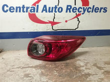 Load image into Gallery viewer, OUTER TAIL LIGHT LAMP Mazda 3 2014 14 Right - CTL317198
