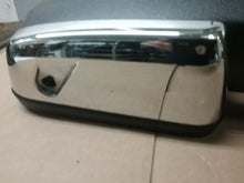 Load image into Gallery viewer, Side View Door Mirror SILVERADO 2500 PICKUP 2019 - CTL327821