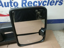 Load image into Gallery viewer, Side View Door Mirror SILVERADO 2500 PICKUP 2019 - CTL327821