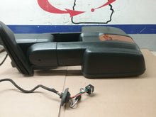 Load image into Gallery viewer, Side View Door Mirror SILVERADO 2500 PICKUP 2018 - CTL327835