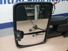 Load image into Gallery viewer, Side View Door Mirror SILVERADO 2500 PICKUP 2018 - CTL327835