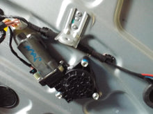 Load image into Gallery viewer, REAR WINDOW REGULATOR Kia Rondo 07 08 09 10 11 12 Right - MRK333410