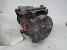 Load image into Gallery viewer, AC Compressor Kia Rondo 2007 - MRK333443