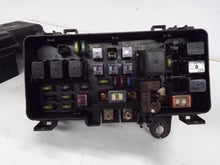 Load image into Gallery viewer, Fuse Box Honda Accord 2000 - MRK334566