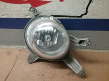 Load image into Gallery viewer, FOG LAMP LIGHT Veloster 13 14 15 16 17 Bumper Mounted Right - CTL334579