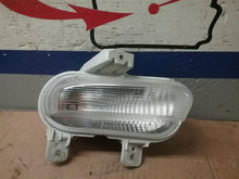Load image into Gallery viewer, TURN SIGNAL LIGHT LAMP Jeep Renegade 2019 19 2020 20 Right - CTL335414