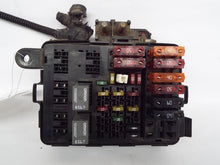 Load image into Gallery viewer, Fuse Box EXPRESS 2500 VAN 2000 - MRK347268