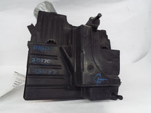 Load image into Gallery viewer, AIR CLEANER BOX Nissan Altima 07 08 09 10 11 12 13 - MRK348481