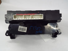 Load image into Gallery viewer, Temperature Controls Kia Sedona 2008 - MRK348798