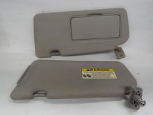Load image into Gallery viewer, Interior Sun Visors Kia Sedona 2008 - MRK348799