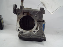 Load image into Gallery viewer, THROTTLE BODY Impreza Legacy 06 - 08 w/o turbo - MRK349009