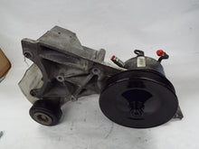 Load image into Gallery viewer, Power Steering Pump EXPRESS 2500 VAN 2009 - MRK351960