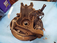 Load image into Gallery viewer, Rear Hub With Spindle Kia Sorento 2017 - MRK369135