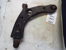 Load image into Gallery viewer, FRONT LOWER CONTROL ARM Kia Sorento 16 17 18 19 20 Right - MRK369136