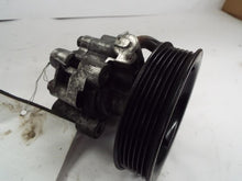 Load image into Gallery viewer, Power Steering Pump Dodge Magnum 2006 - MRK369328