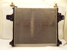 Load image into Gallery viewer, RADIATOR Jeep Commander Grand Cherokee 05 06 07 08 09 10 - MRK373890