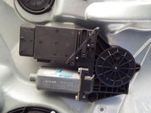 Load image into Gallery viewer, FRONT WINDOW REGULATOR Passat 98 99 00 01 02 - 05 Right - MRK375809