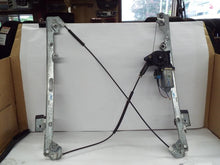 Load image into Gallery viewer, FRONT WINDOW REGULATOR Sierra Silverado Escalade 00 01 02 03 - 06 Left - MRK377868