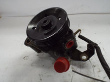 Load image into Gallery viewer, POWER STEERING PUMP Eclipse Galant 99 00 01 02 3.0 V6 - MRK384209