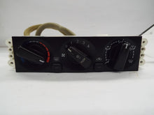 Load image into Gallery viewer, Temperature Controls Chrysler Sebring 2001 - MRK384235