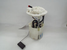 Load image into Gallery viewer, Fuel Pump Dodge Caravan 2018 - MRK390657