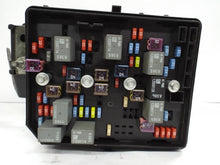 Load image into Gallery viewer, Fuse Box Chevrolet Impala 2011 - MRK390900