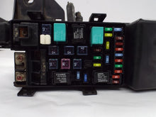 Load image into Gallery viewer, FUSE BOX Honda Accord 2003 03 2004 04 2005 05 2006 06 2007 07 - MRK395184