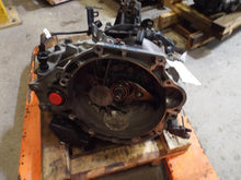 Load image into Gallery viewer, TRANSMISSION Hyundai Elantra 11 12 13 14 15 16 MANUAL - MRK405382