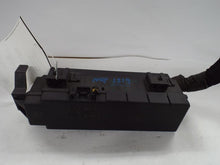 Load image into Gallery viewer, Fuse Box Jeep Liberty 2005 - MRK407215