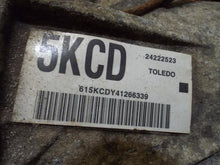 Load image into Gallery viewer, Transmission SILVERADO 1500 PICKUP 2005 - MRK407914