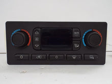 Load image into Gallery viewer, REAR TEMPERATURE CONTROLS Silverado 1500 Pickup Silverado 2500 05-07 - MRK409258