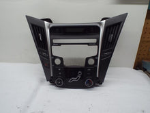 Load image into Gallery viewer, TEMPERATURE CONTROLS Hyundai Sonata 2011 11 2012 12 2013 13 - MRK411994