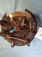 Load image into Gallery viewer, REAR HUB WITH SPINDLE 325ci 325i 328i 330ci 330i 330xi 335i 06-13 Right - MRK421474