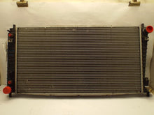 Load image into Gallery viewer, RADIATOR Expedition F150 Pickup LT Navigator 2004-2008 AT - MRK421767