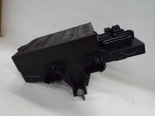 Load image into Gallery viewer, Fuse Box FORD F150 PICKUP 2007 - MRK421769