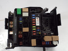 Load image into Gallery viewer, Fuse Box Kia Forte 2016 - MRK422694